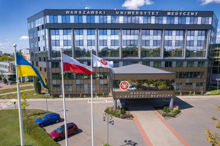 Studia na Warszawskim Uniwersytecie Medycznym – przewodnik po kluczowych informacjach
