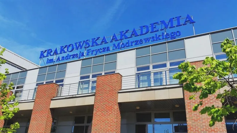 Uniwersytet Frycz: Przewodnik po studiach i procesie rekrutacji