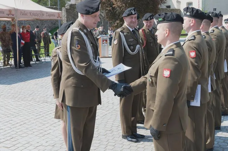 Awans dla absolwentów studiów