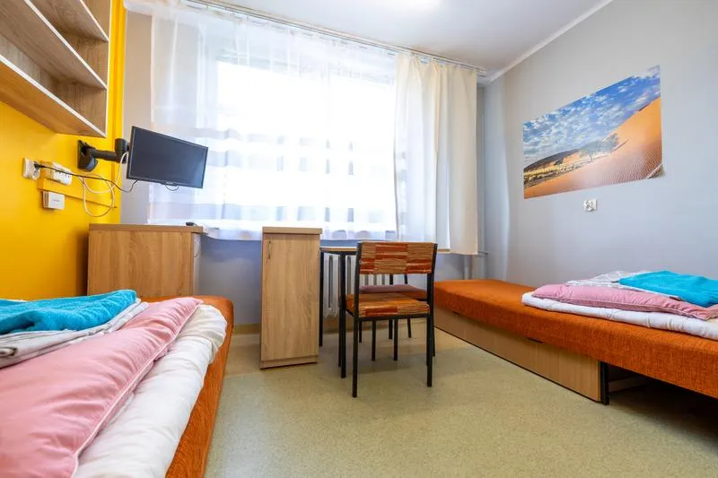 Ceny i dostępność pokoi w Domu Studenckim Hilton