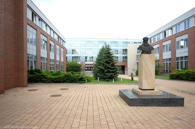 Uniwersytet Frycz