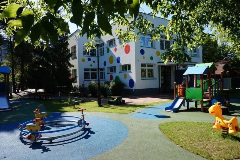 Żłobek a przedszkole